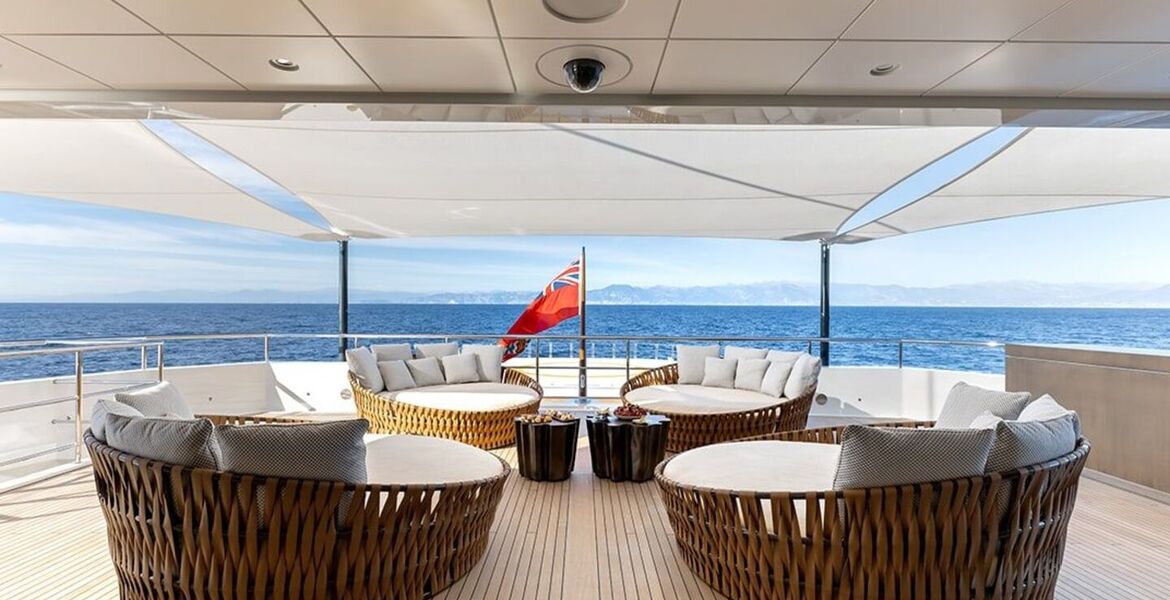 Luxury Expedition Yacht for Unforgettable Adventures